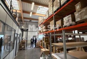 Local d'activité à vendre Décines-Charpieu - Parc clos