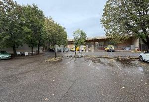 Location local commercial Miribel centre - A42 à 3 min