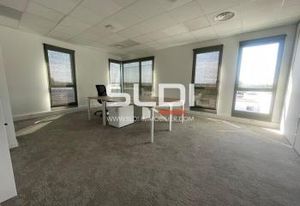 Location bureau Chassieu - Proche bus et autoroutes A43 et ROCADE EST