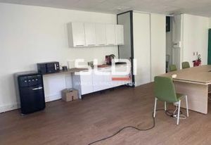 Location bureaux Saint-Priest - Proche transports et axes routiers