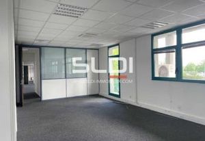 Vente bureaux Bron - Parc du Chêne, proche tramway et autoroutes