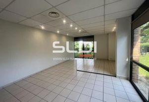 Location bureaux Vénissieux - Proche transports en commun