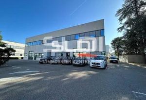 Location bureaux Champagne-au-Mont-d'Or - Parc clos et sécurisé, bus L'Epoux