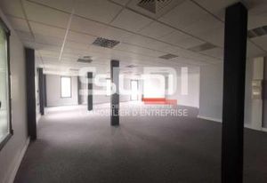 Location bureaux Vaulx-Milieu - Proche A43 et bus