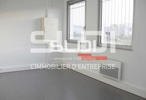 Location entrepôt Vénissieux - Proche A43 et transports en commun