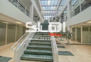Location bureaux Bron, proche autoroute A43 et Tram T5