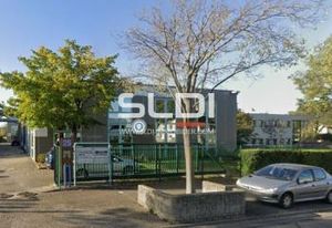 Locaux d'activité à louer Bron - Proche bus et tram