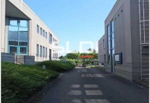 Vente centre d'affaires Saint-Quentin-Fallavier - Proche A43, aéroport Lyon St Exupéry