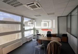 Location bureaux Lyon 3 - Proche métro Saxe-Gambetta et Tramway