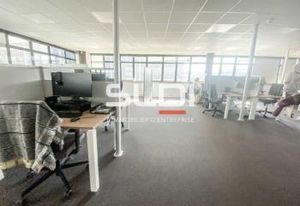 Location bureaux Tassin-la-Demi-Lune - Proche transports en commun
