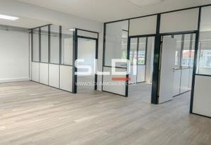 Location bureaux Lyon 7 - Proche métro et gare Part-Dieu