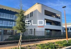 Location bureaux Genas - Proche autoroutes A43 et A46