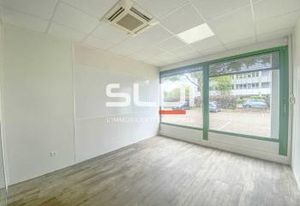 Location bureaux Bron - Proche bus, tram et école de santé