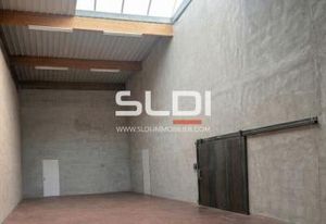 Location local d'activité La Verpillière - Accès direct par bureaux