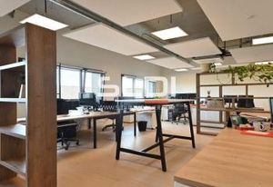Location bureaux Villeurbanne - Proche tramway et autoroute