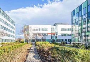 Bureaux à louer Lyon 7 - Parc SWELY proche métro B Debourg