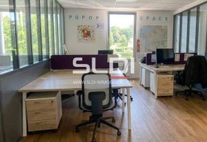 Bureau à vendre - 139 m²