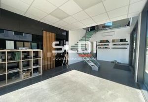 Location bureaux Saint-Genis-Laval - Proche bus 11