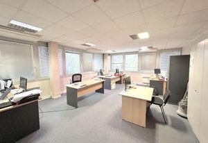 Location bureaux Bruges - Parc Chavailles, proche tramway