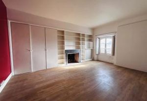 Location bureaux Bordeaux Place Gambetta - Proximité transports en commun