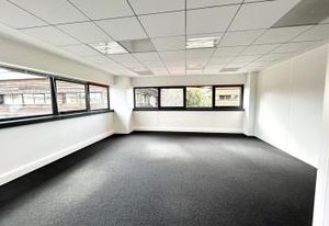 Location bureaux Mérignac Cadera Sud - Proche tramway et rocade