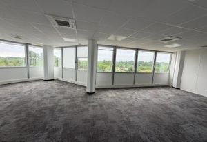 Location bureaux Pessac - Proche autoroute et rocade