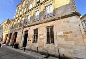 Location bureaux Bordeaux Chartrons - Tram et bus