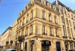 Location bureau Bordeaux Triangle d'Or - Tram et bus à proximité