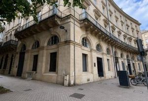 Location bureaux Bordeaux Quinconces - Tram et bus à proximité