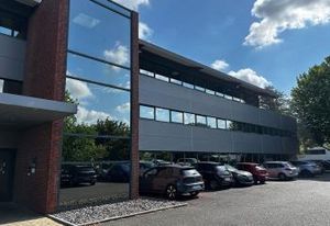 Location bureaux Mérignac - Tram F, bus, rocade