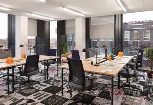 Bureaux opérés Bordeaux Bassins à Flot - Tram Cité du Vin