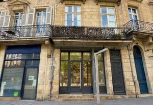 Location bureaux Bordeaux centre - Proche tram et flux piéton