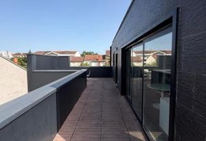 Vente bureaux Bordeaux 3 niveaux - Proche tram et bus