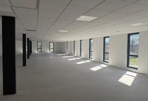 Location bureaux et cellule Mérignac - Proche A630, aéroport et bus