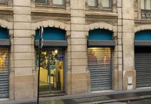 Location local commercial Bordeaux centre - entre Tribunal et Palais des Sports