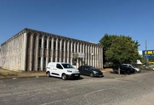Location bureaux Bordeaux Lac - Proche tramway, bus et rocade