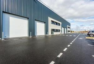 Location local d'activité Ambarès-et-Lagrave - Proche A10 et gare