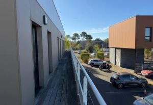 Vente ensemble bureaux-entrepôts Canéjan - Proche rocade A630