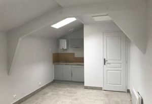 Location bureau Bourg-en-Bresse - Proche La Neuve, accès autoroute A40