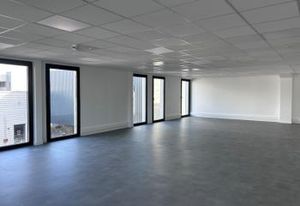Location bureaux Crêches-sur-Saône - Proche route nationale, gare TGV et autoroutes