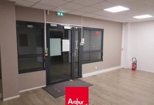 Location bureaux Limas - Proche Villefranche-sur-Saône, accès autoroute A6