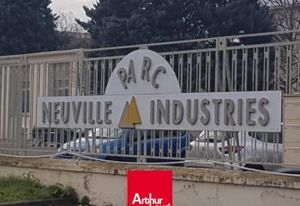 Locaux d'activité à louer Neuville-sur-Saône - Accès poids lourds