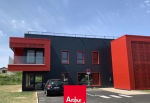 Bureaux à louer Bourg-en-Bresse - Proche axes routiers et bus