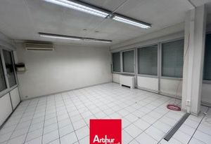 Batiment industriel à vendre Bourg-en-Bresse - Terrain clos 10 000 m²