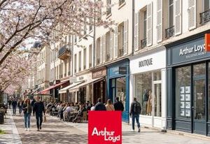 Vente portefeuille boutiques Oyonnax centre-ville