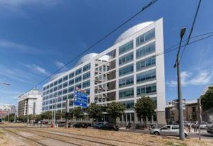 Location bureaux Marseille 2 - Quartier Euroméditerranée Joliette - Métro, Tramway