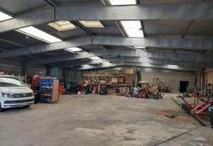 Local d'activité à vendre Châteaubourg - Proximité N157 et TER