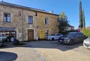 Vente bureau Chantepie - Rue principale, immeuble de caractère