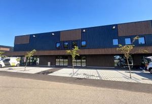 Local d'activité à vendre La Mézière - Proche Cap Malo