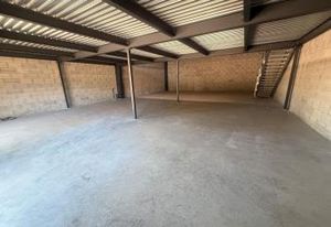 Local d'activité à vendre La Mézière - Proche Cap Malo